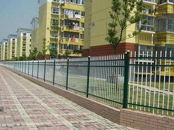 小区护栏网 - 河北振兴金源丝网集团图片2