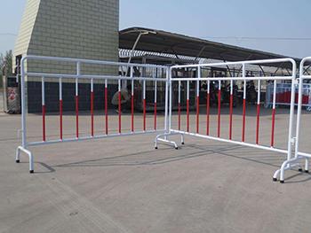 临时护栏网 - 河北振兴金源丝网集团图片3