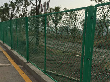 海关保税区护栏网 - 河北振兴金源丝网集团图片4